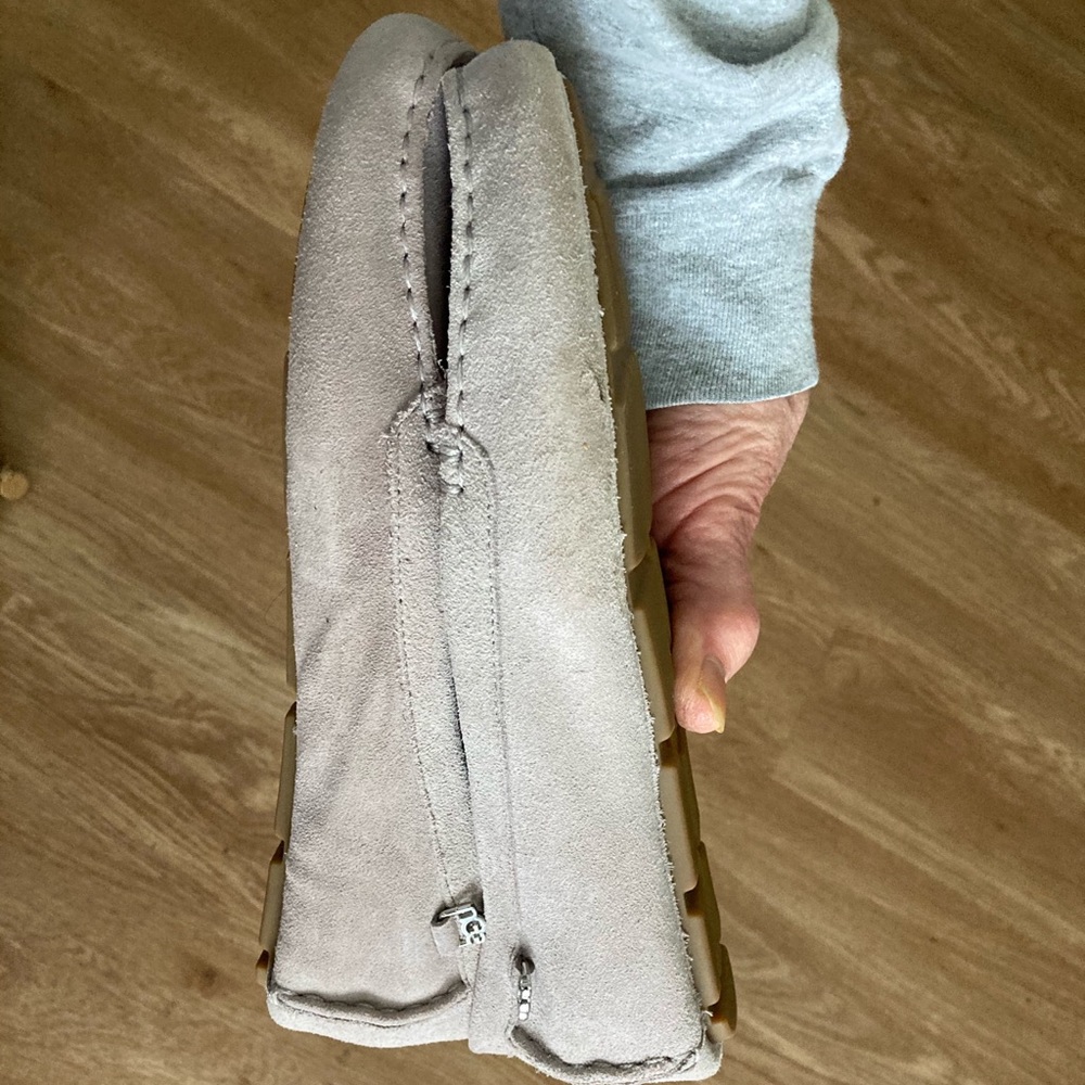 Ugg loafer NWT - Picture 3 of 7